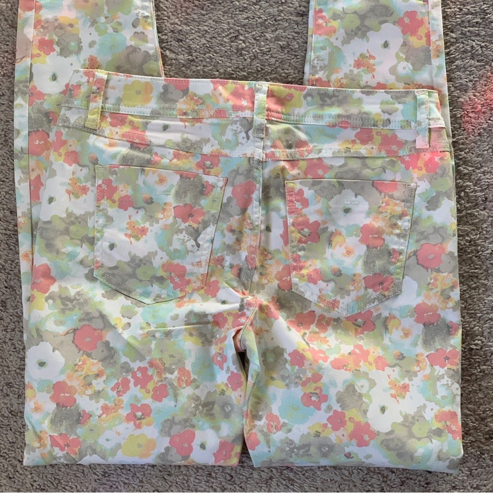 Floral skinny ankle jeans - ELLE NWOT - Picture 3 of 4